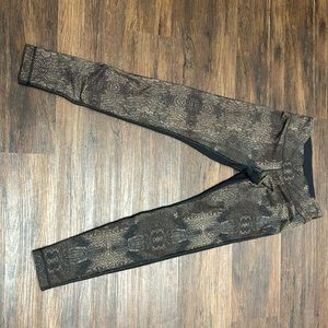 Women’s Lululemon Leggings